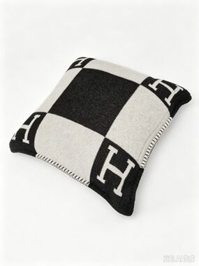 Hermes Gris Fonce/Ecru Merino Wool/Cashmere Avalon Throw Pillow